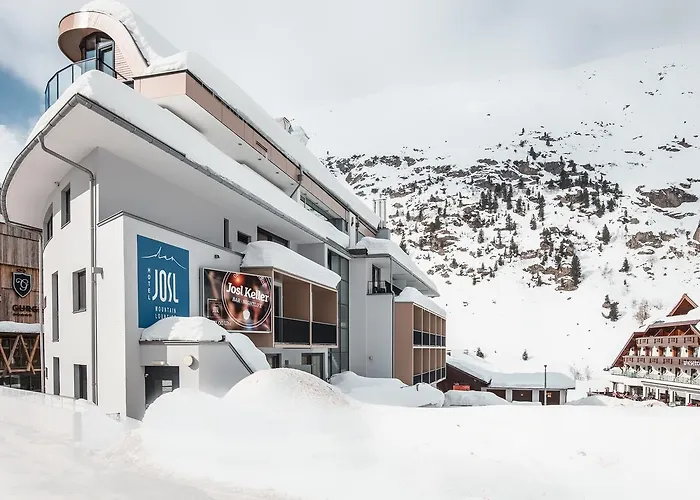 Josl Mountain Lounging Hotel - Adults Only!
