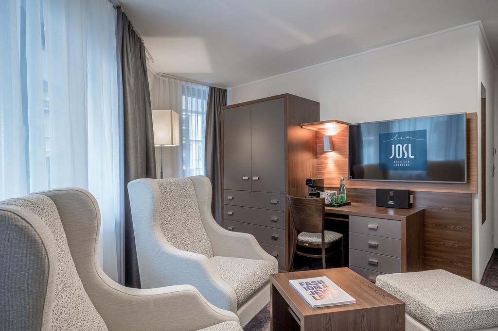 Josl Mountain Lounging - Adults Only! Hotel